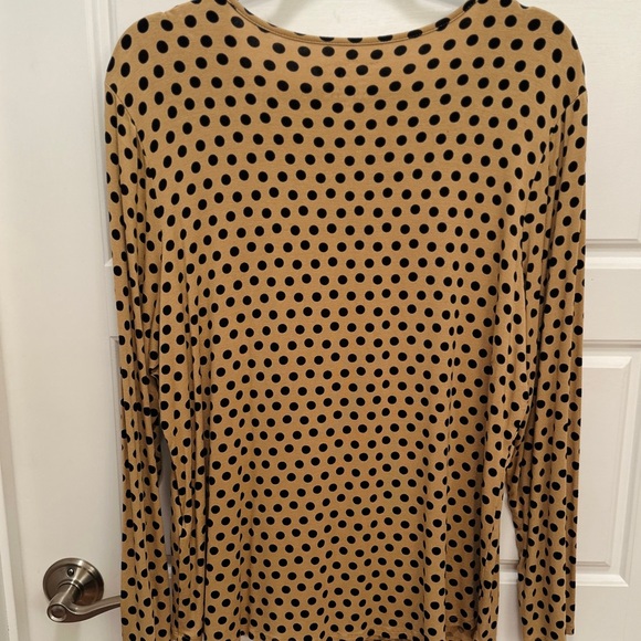 Chico’s Women’s Polka Dot Long Sleeve Top - Picture 3 of 4